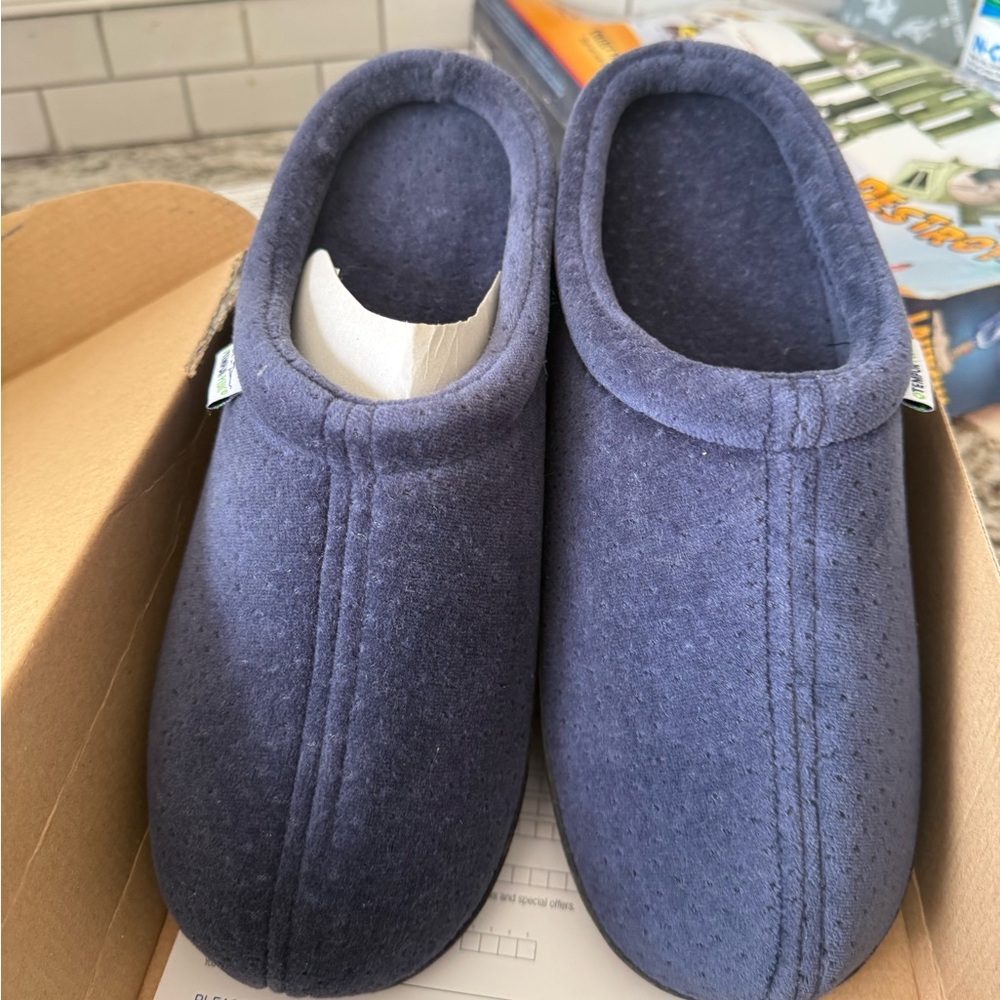 Tempur Oedic Slippers Man size 9.5-10